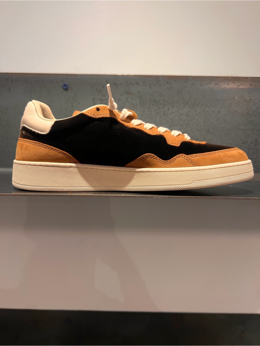 P448 Velvet Sneakers